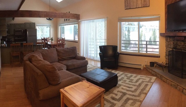 Kick Back in this Family-friendly Retreat with Mountain Views! in Silverthorne
