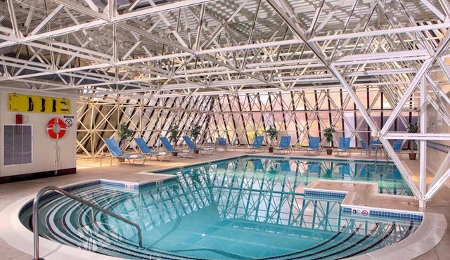 King Room Near Maine Mall w/Heated Indoor Pool & Free Parking
