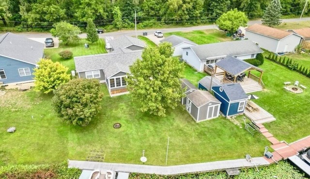 Lake House in Decatur Michigan