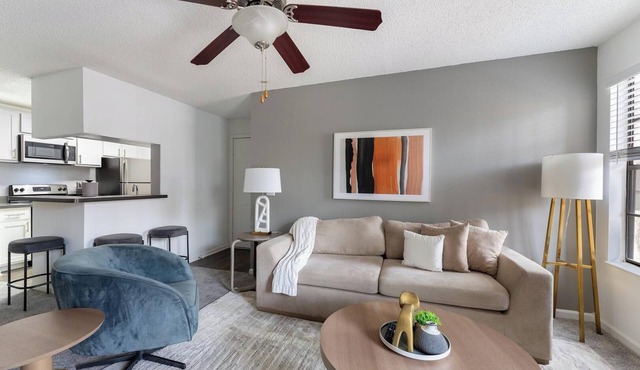 Landing | Chic 1BD, Courtyard, Gym