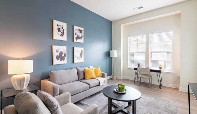 Landing | Chic 1BD, Pool, Clubhouse