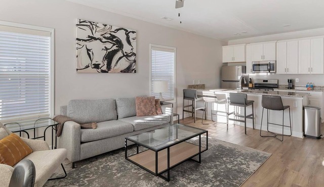 Landing | Stylish 2BD, Clubhouse, Gym
