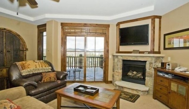 Luxurious Crystal Peak Lodge, 2 BR/2 BA, Ski-in/Ski-Out