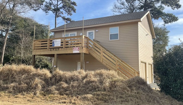Luxury Golf Villa w/Hot Tub Stunning Golf Course Views Near OBX Beaches