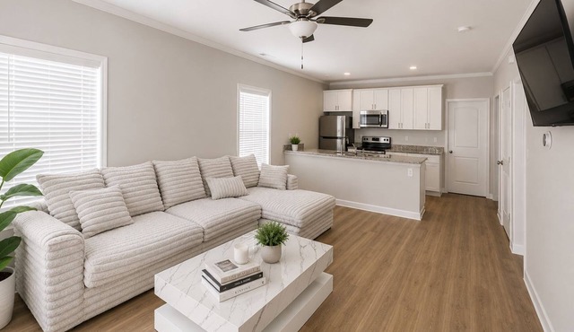 Modern 2bd/2bath Cottage Home