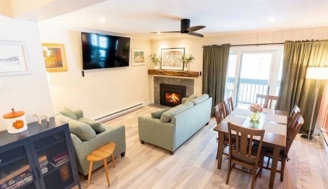 Mountain Basecamp Near Killington | Fireplace + Pool Access