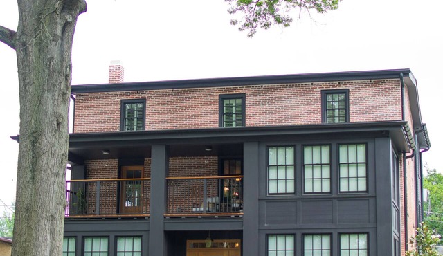 Newly Renovated 2BR/2BA - Luxury 3rd-Floor Unit, High-End Finishes -30 night min