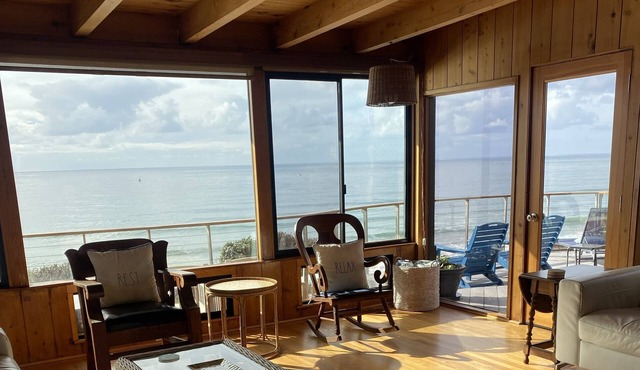 Oceanfront Home, Stone Steps Beach Access, Jacuzzi on Oceanfront Deck
