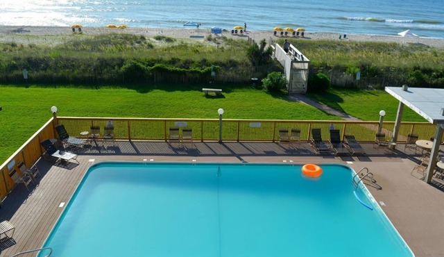 Oceanfront: King Bed, Private Beach, Big Pool