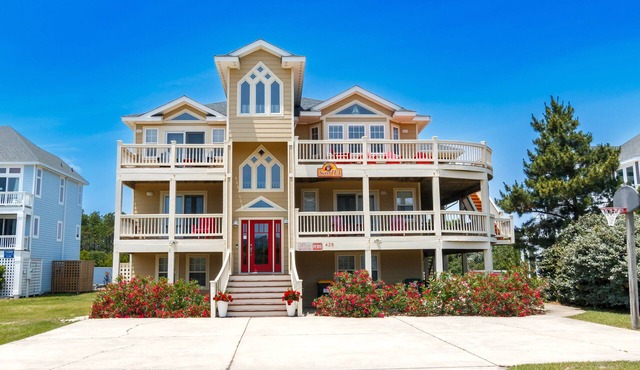 Oceanside, 8 BRs, Private Pool and Hot Tub, Pool Table, PI109, Sweet TEA