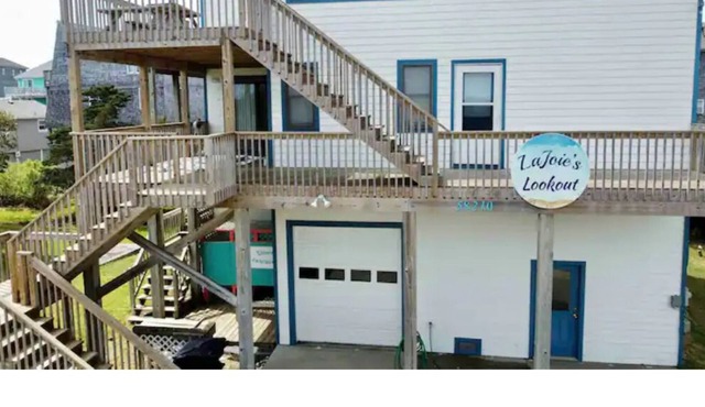 Oceanside EV Friendly Cottage 4 Lots to Beach
