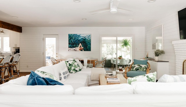 Peaceful Beach Retreat in Southern Shores.Beach Front Parking Passes included