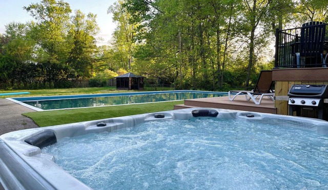 Pool | Kayaks | Hot Tub | Game Rooms | Sleeps 16