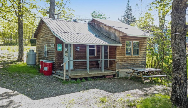 Portage Lakeside Cabins, The Fishing Shack