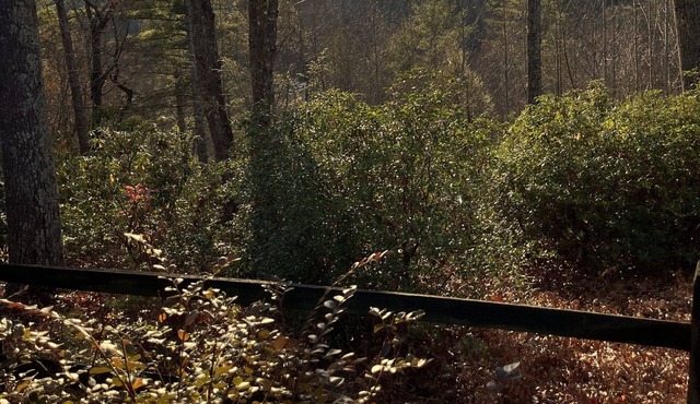 Private Cabin With Stunning Mountain & Sunset Views – Hot Tub – WiFi