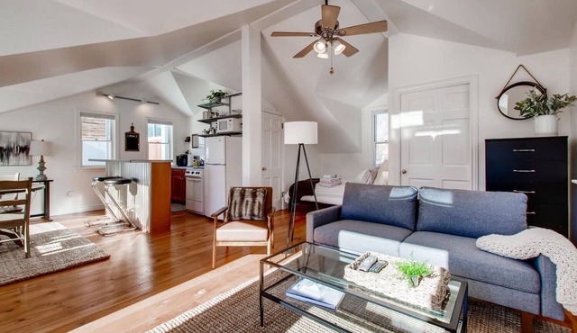 Private Central Boulder Guest House w/Deck & Flatiron Views - 3 min to Pearl St in Boulder