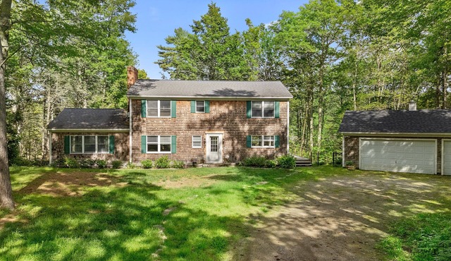 Private Waterfront Retreat- Tranquil private riverfront home w/tidal dock & large yard