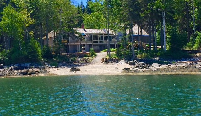 RARE PRIVATE BEACH - Oceanfront near Port Clyde. Beautiful & Relaxing views