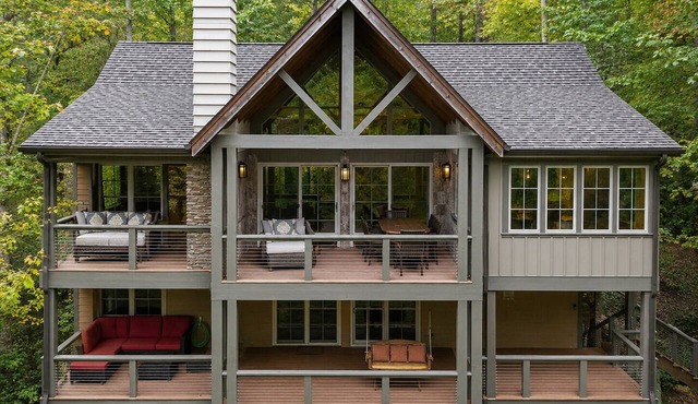 Red Bud Retreat | Lakefront living, Mountain Luxury, and the best of Sapphire Valley