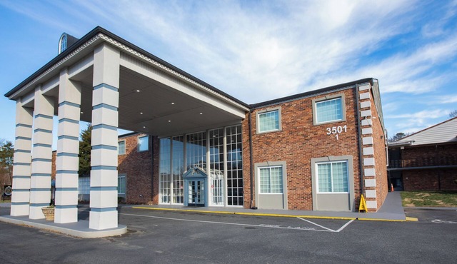 Relaxing Apt mins from local parks and hospitals in Charlotte NC, 2410