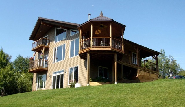 Riverfront Bed and Breakfast Suite in New Brunswick, Canada