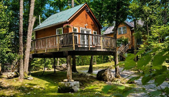 Romantic Treehouse | Lakes, Trails & Views