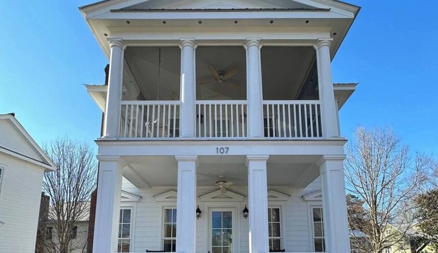 Scenic Cottage w/Trails, Pond & Valley Views