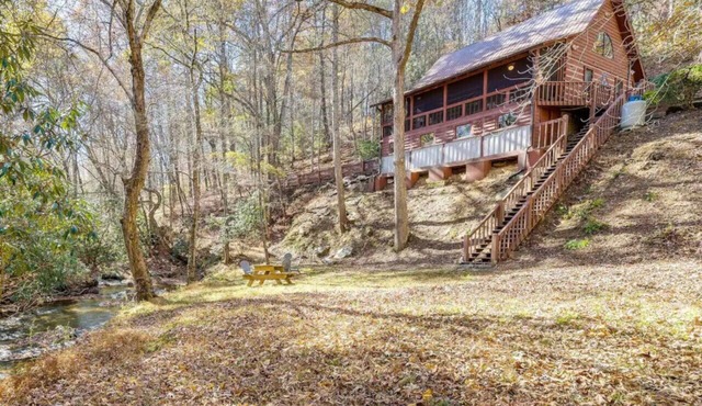 Secluded Cabin on Creek with Hot Tub