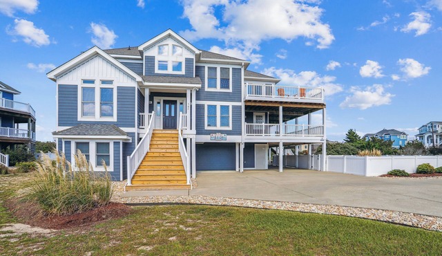 SEMI Oceanfront! Beautiful decor, ocean vws! Noon check in! Pool, HotTub