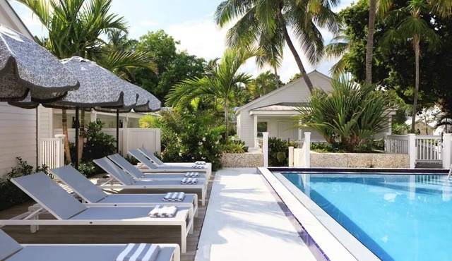Serene Bungalow with Outdoor Pool Access | Free Breakfast Onsite!