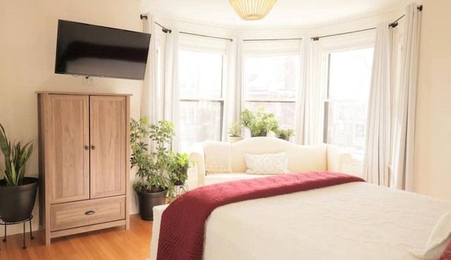 Skolfield Inn | Parking | Self-check-in | Garden 2