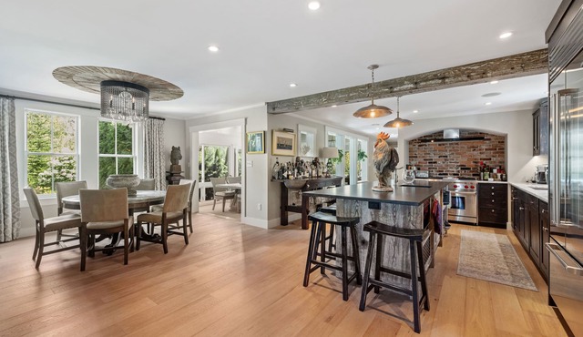 Sophisticated Luxury Farmhouse