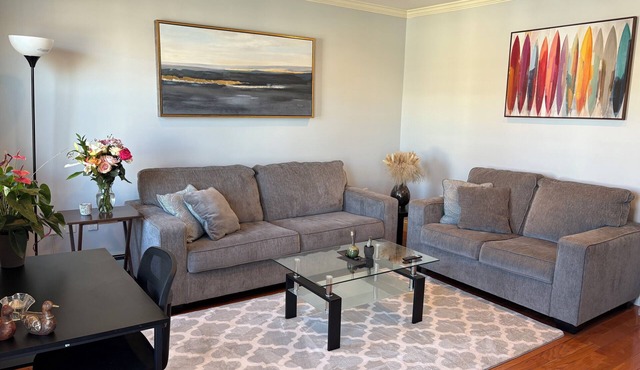 Spacious 1 br private apt 10 mins from Manhattan