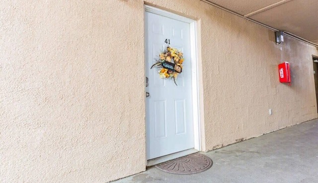 Spacious 2BR Apartment in Prime Location