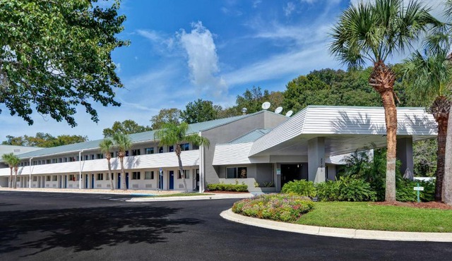 Studio 6 Extended Stay - Jacksonville, FL - Baymeadows