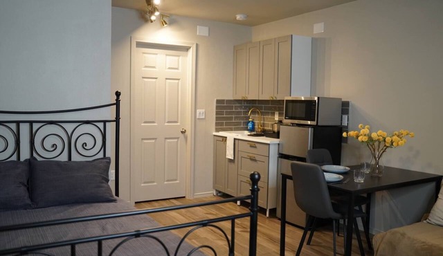 Studio in North Bend. Hiking Trails & Waterfalls in North Bend