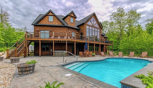 Stunning mountain-view estate with private pool & hot tub - near slopes