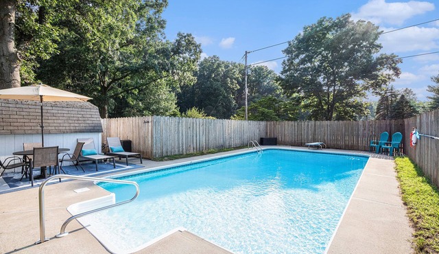 SW MI Home With Pool Near Wedding Venues, Lakes, Golf Courses, & Wineries