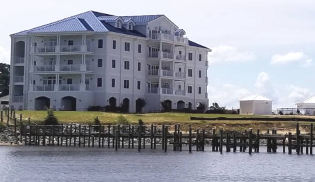 Three Bedroom Luxury Condo, Waterside Resort (2048815)