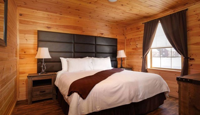 Two King Villa White Mountains Basecamp