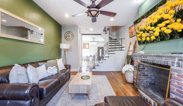 UrbanStay Duplex · Sleeps 8 · Free Parking · 5 Min to NYC PATH