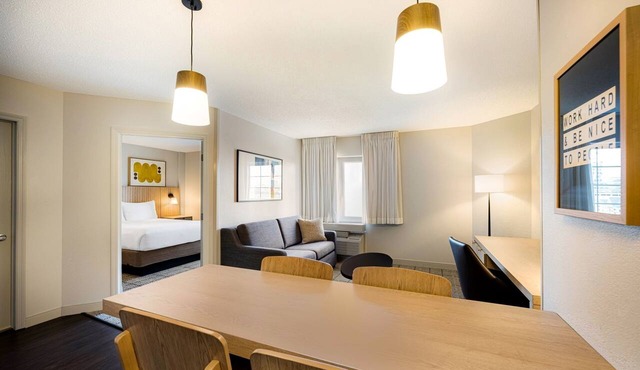 Walk Hudson River Waterfront! Two Elegant Suites | Scenic Views
