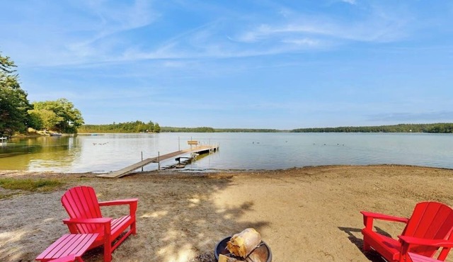 Waterfront cabin with private dock, beach, deck, grill, & firepit - dogs welcome