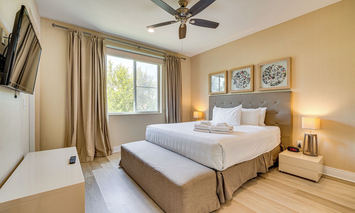 Florida Central Atlantic Coast Apartment | < 2 Mi to WDW Attractions: Luxe Family Getaway!