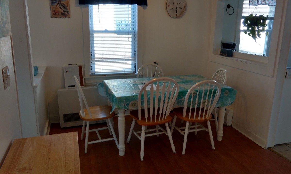 Old Orchard Beach Apartment | 3 Bdr Vacation Rental - Walk To The Beach