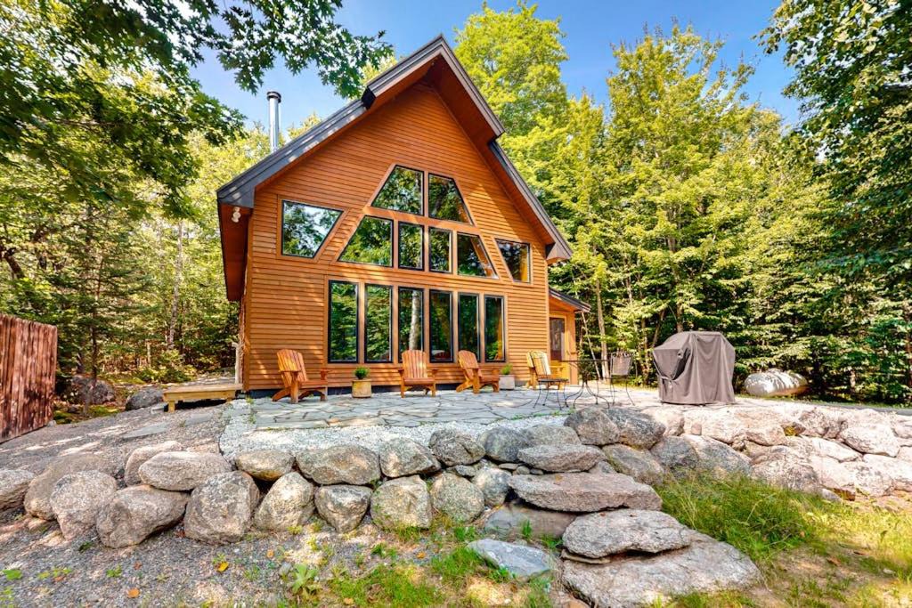 Franklin House | The Cabin on 32 wooded acres - tranquil new-build with sauna & forested views