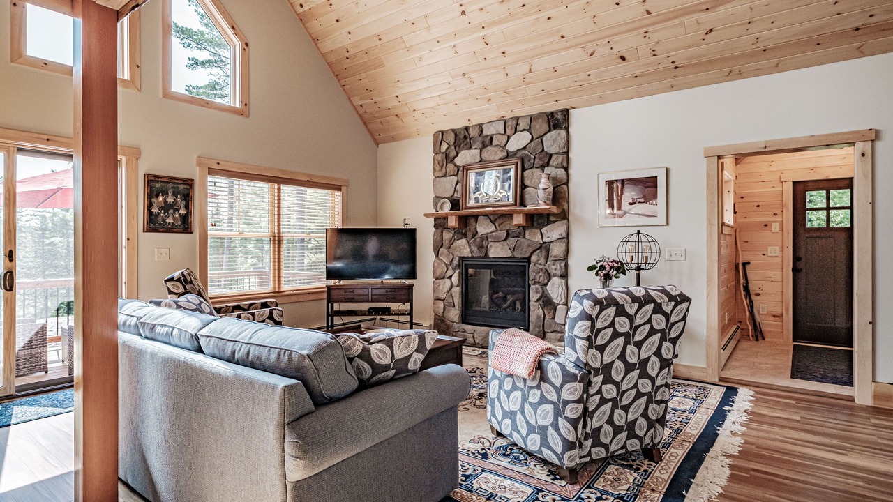 Photo of Livingroom in Bethel