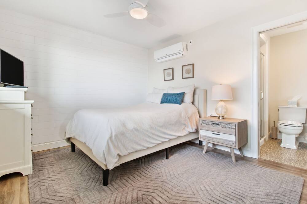 Photo of Bedroom in Pine Point