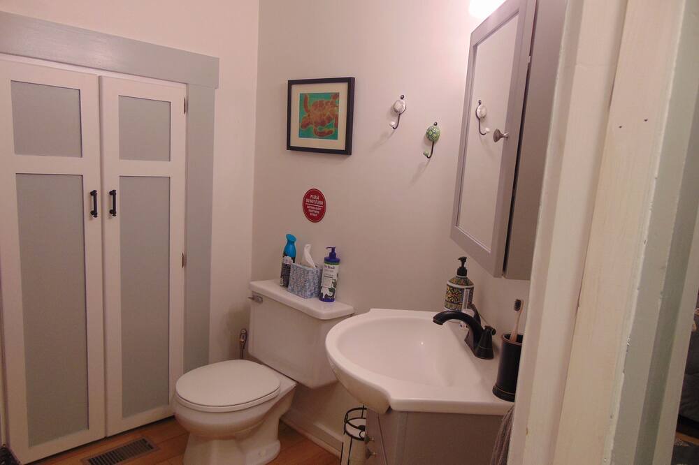 Photo of Bathroom in Friendship