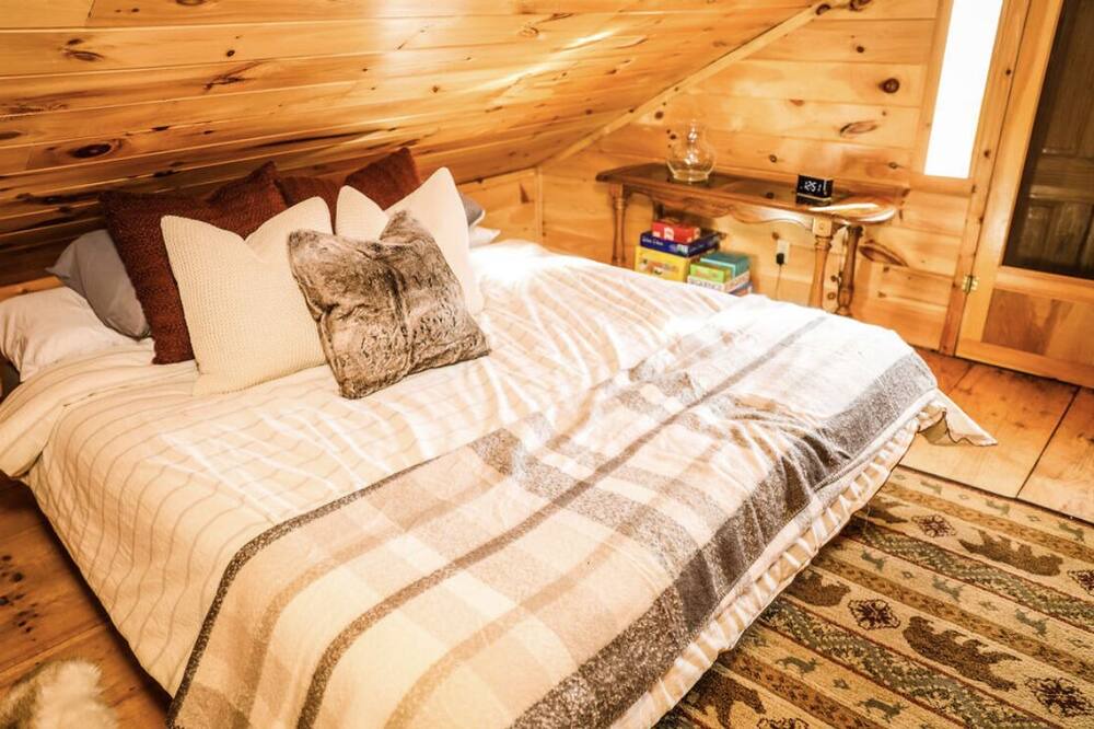 Photo of Bedroom in Kimball Lake Shores